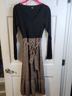 SHEIN Black Ribbed Top with Beige Patterned Tie-Waist Maxi Dress